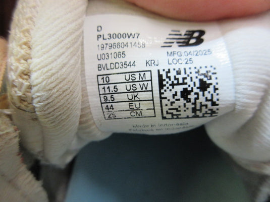 Used New Balance Fresh Foam 3000v7 Molded Baseball Cleats - Size 10