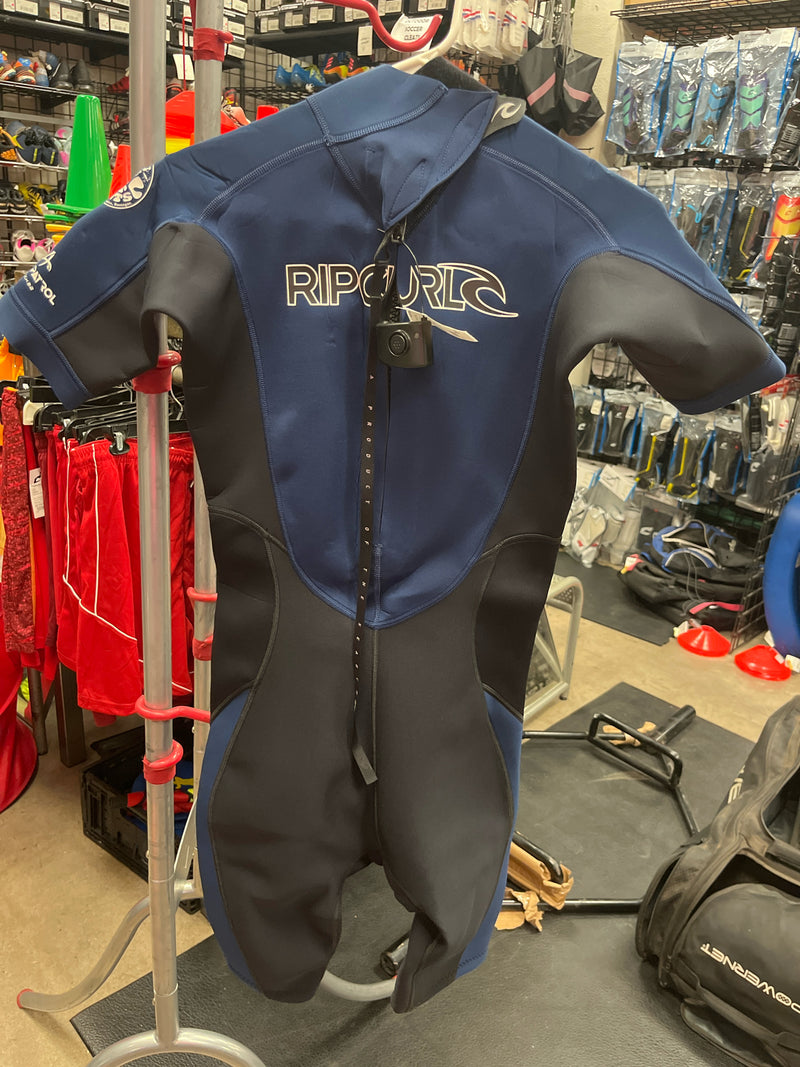 Load image into Gallery viewer, Used Rip Curl Short sleeve and short wet suit size Medium
