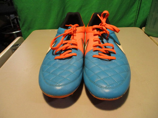 Used Nike Tiempo Size 10.5 Soccer Cleats