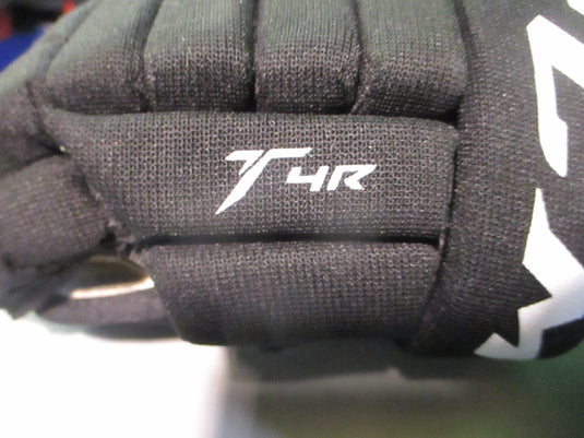 Used CCM T4R Youth 9