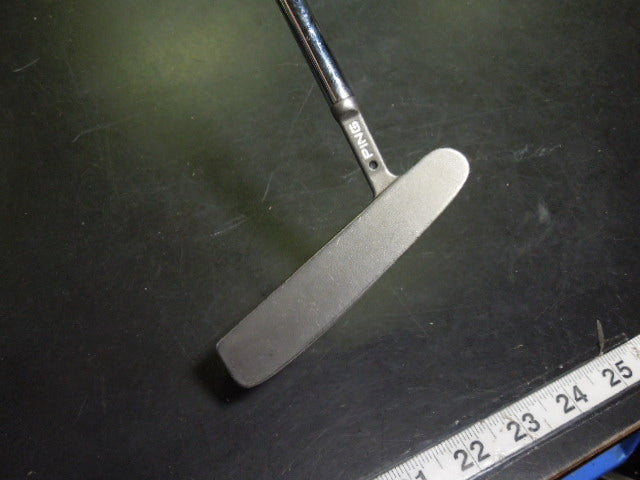 Load image into Gallery viewer, Used Ping Karsten Series Zing Right Hand 32" Putter
