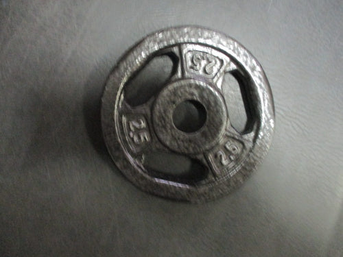 Used 2.5lb Standard weight Plate