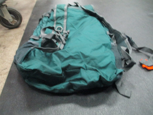 Load image into Gallery viewer, Used Venture Pal 40L Lightweight Packable Travel Hiking Backpack Daypack
