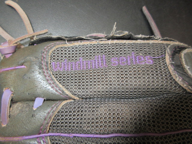 Load image into Gallery viewer, Used Franklin Windmill Series 11" Glove - RHT *Peeling*
