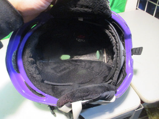 Used Giro Womens Medium Snow Helmet