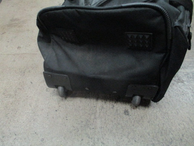 Load image into Gallery viewer, Used Dejuno 28-Inch Rolling Duffle Bag
