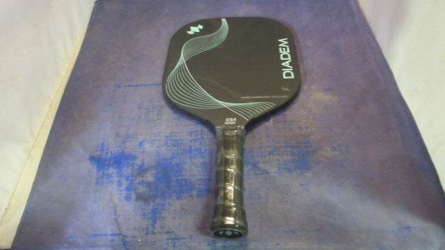 Load image into Gallery viewer, Used Diadem Icon Infinity Max Pickleball Paddle
