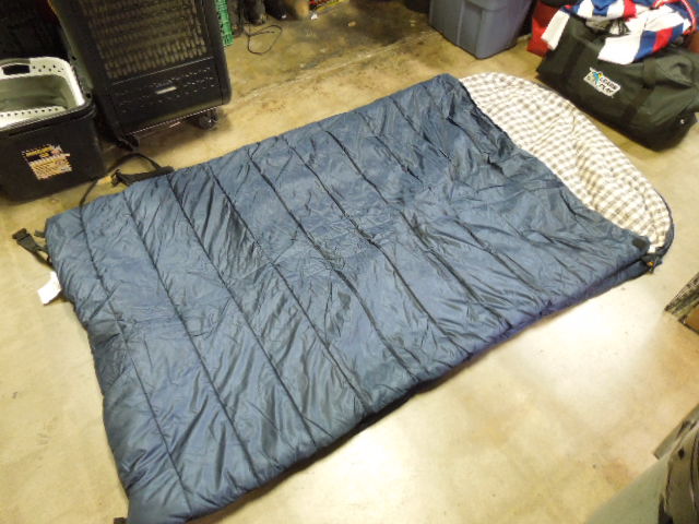 Load image into Gallery viewer, Used Cabelas Mammoth 2 Person Oversize Sleeping Bag
