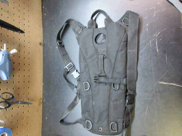 Load image into Gallery viewer, Used KMS Hydration Backpack
