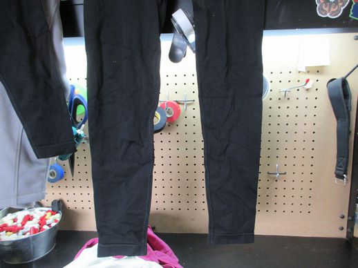 Load image into Gallery viewer, Used Bula Winter Thermal Pants - Size Youth Small
