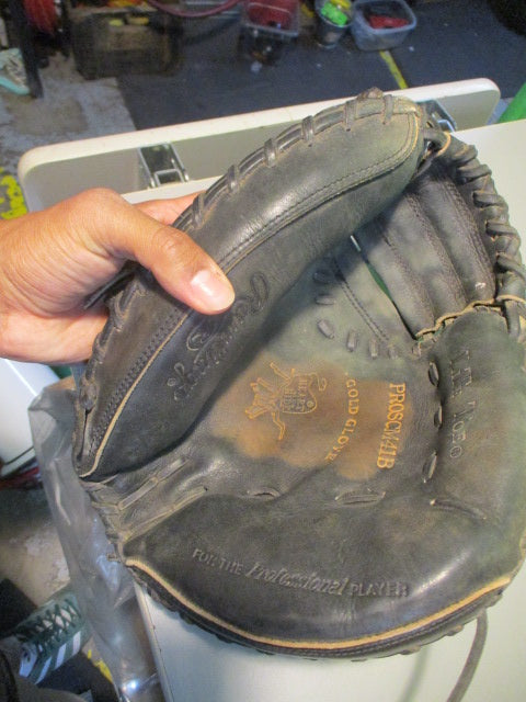 Load image into Gallery viewer, Used Rawlings Heart of the Hide PROSCM41B Gold Glove Catchers Glove

