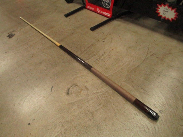 Load image into Gallery viewer, Used McDermott 2 Piece Pool Cue w/ Case
