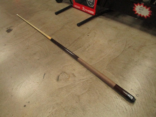 Used McDermott 2 Piece Pool Cue w/ Case