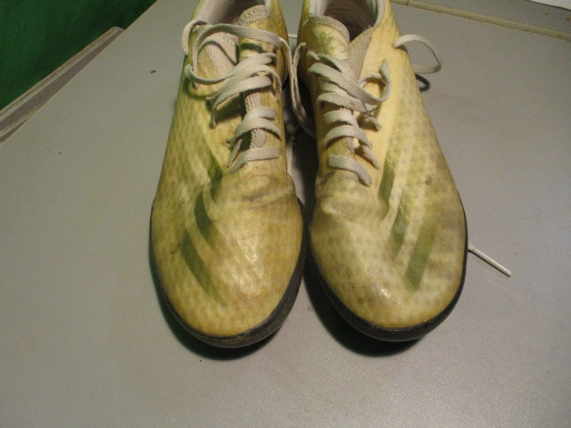 Load image into Gallery viewer, Used Adidas Indoor Soccer Shoes Size 8.5
