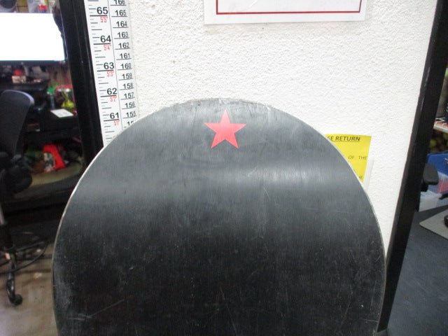 Load image into Gallery viewer, Used Burton Knight 162 CM Snowboard (Binding Needs New Buckle)
