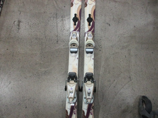 SKI D'OCCASION FEMME DYNASTAR REVEAL D'NSTAR 2012 + FIXATION A PETIT PRIX SKI D'OCCASION FEMME DYNASTAR REVEAL D'NSTAR 2012 + FIXATION A PETIT PRIX