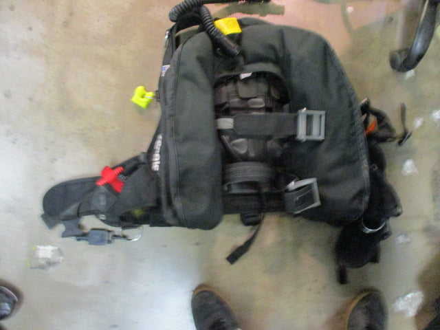 Load image into Gallery viewer, Used Zeagle Ranger Size Large Scuba BCD (Needs Inspection)
