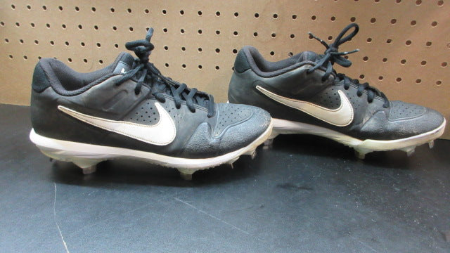 Load image into Gallery viewer, Used Nike Alpha Huarache Low Metal Baseball Cleats - Size 7.5
