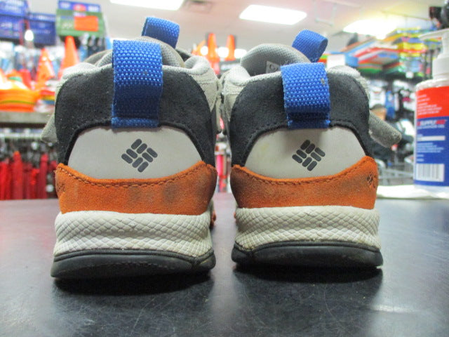 Load image into Gallery viewer, Used Columbia Kids 12.5K Hiking Shoes
