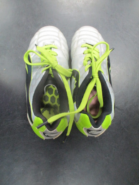 Load image into Gallery viewer, Used Puma Youth Cleats (size 2)
