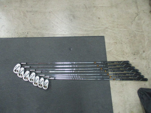 Used TaylorMade R7 Iron Set 4-PW