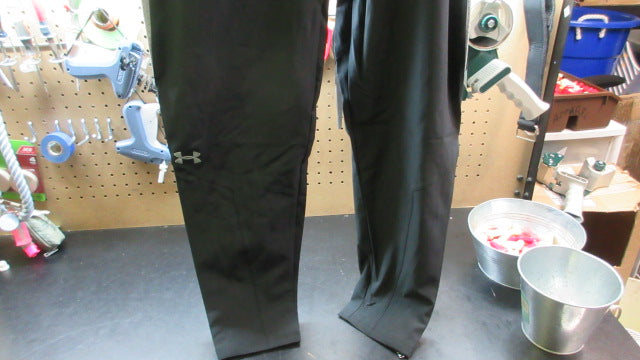 Load image into Gallery viewer, Under Armour Sweat Pants - Size Medium
