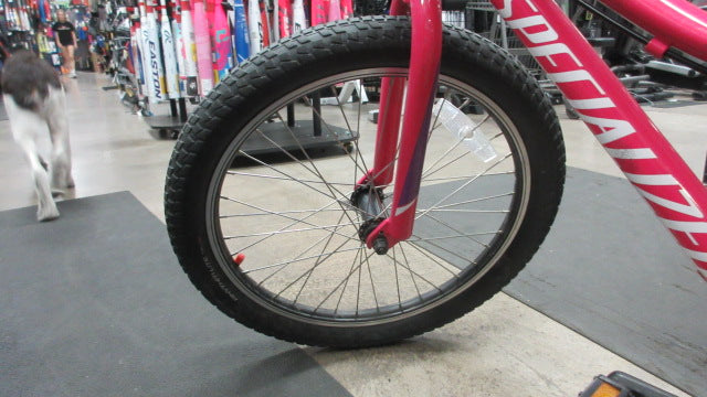 Load image into Gallery viewer, Used Specialized RipRock 20" Kids Bike
