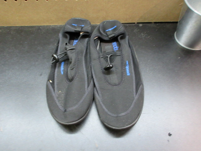 Load image into Gallery viewer, Used Speedo Suferwalker Water Shoes - Size Large
