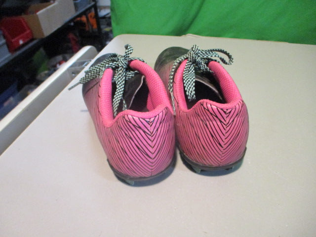 Load image into Gallery viewer, Used DSG Size Youth 1 Soccer Cleats
