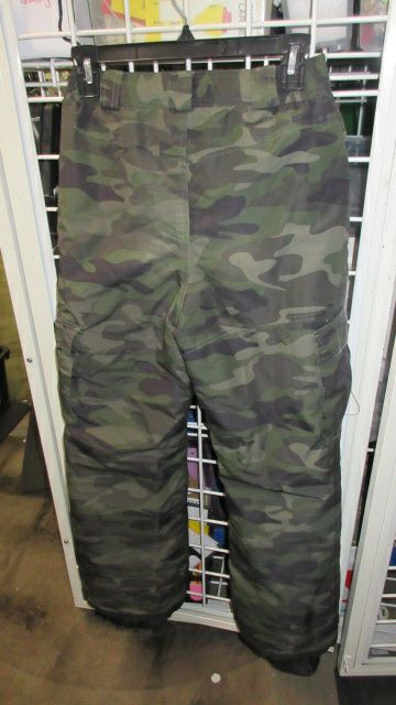 Load image into Gallery viewer, Used Sportcaster Camo Snow Pants Youth Size Large (16/18) - small wear
