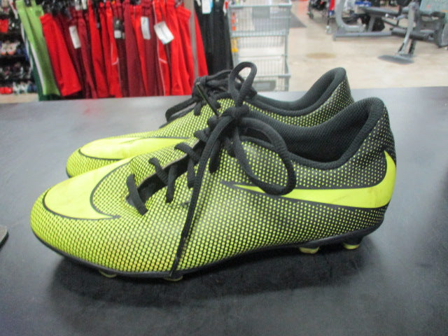 Load image into Gallery viewer, Used Nike Size Youth 5 Soccer Cleats
