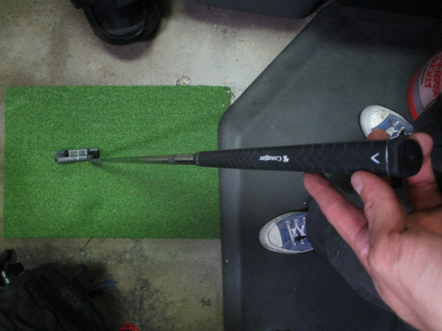 Load image into Gallery viewer, Used Cougar Tour Cat Right Hand Blade Putter
