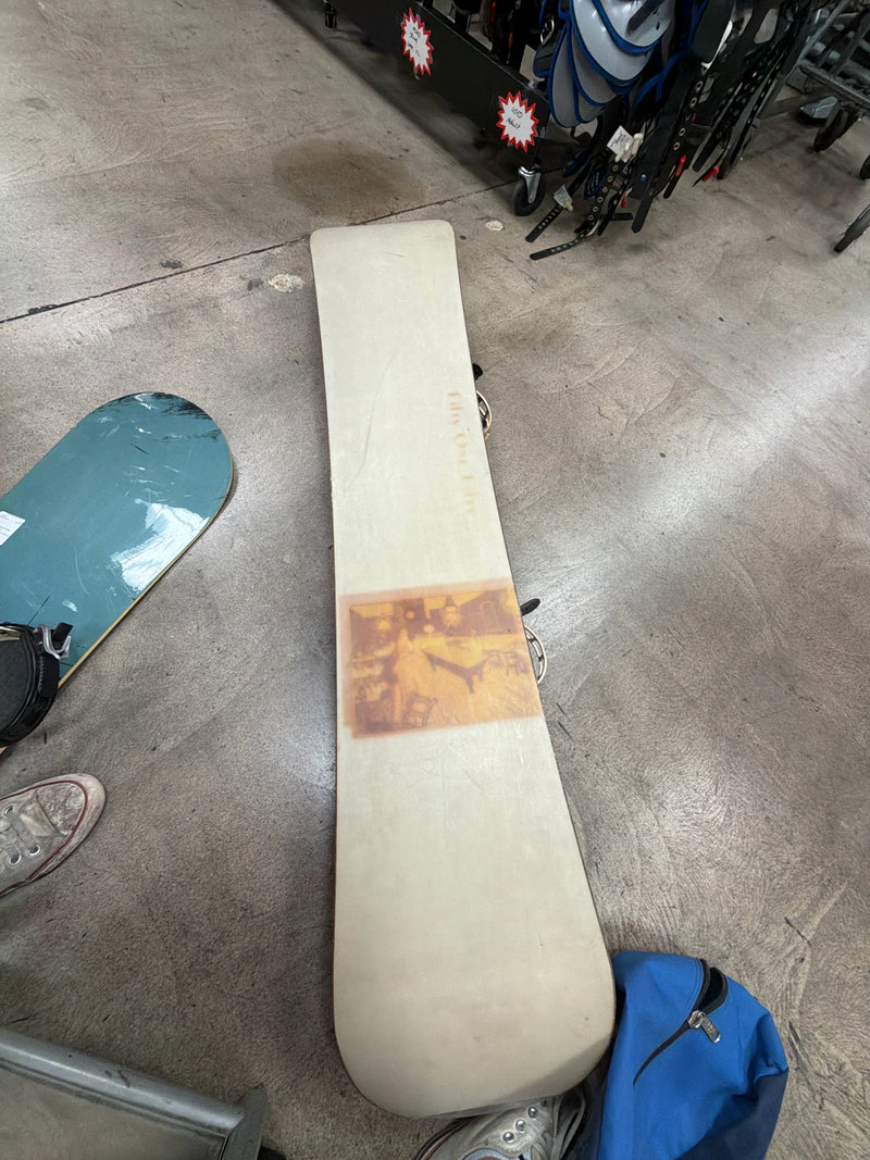 Load image into Gallery viewer, Used 5150 Snowboard w/ NCM Bindings
