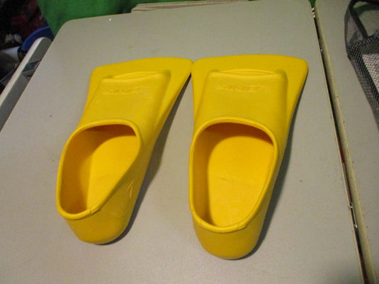 Used Fins Zoomers Gold Short Blade Size 9-10 Mens Training Fins