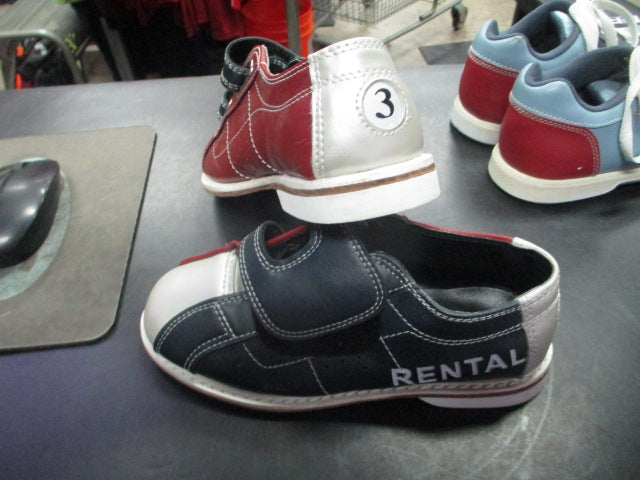Load image into Gallery viewer, Used Classic Rental Bowling Shoes Size 3

