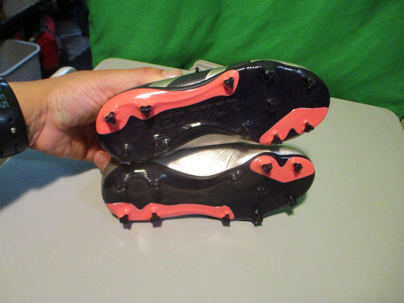 Load image into Gallery viewer, Used Adidas Predator Size 12K Soccer Cleats
