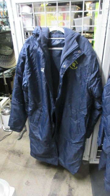 Load image into Gallery viewer, Used Area Scottsdale Aquatic Club Swim Parka Adult Size Large
