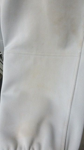 Load image into Gallery viewer, Used Mizuno Knicker Bottom Pants Youth Size XL - stains
