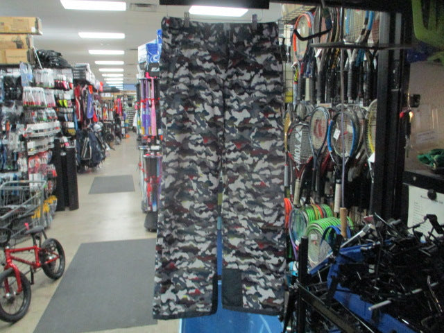 Load image into Gallery viewer, Used Arctix 5k Camo Size Womens XL Snow PANTS
