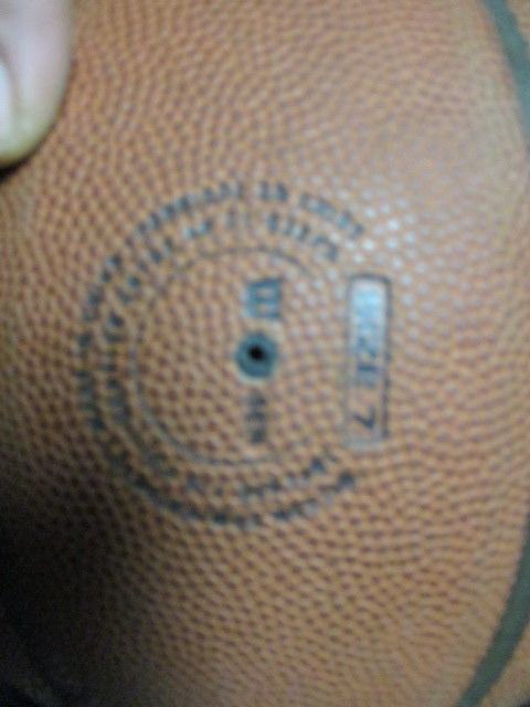 Load image into Gallery viewer, Used Wilson NCAA Final Four Edition Size 7 Basketball
