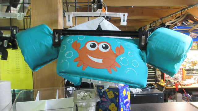 Load image into Gallery viewer, Used Stearns Kids Floaty
