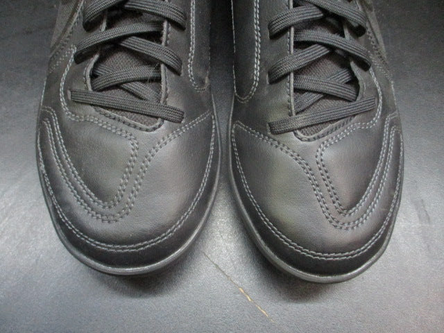 Load image into Gallery viewer, Used Nike Men's Tiempo Legend 9 Club IC Indoor Soccer Shoes - Size 7.5
