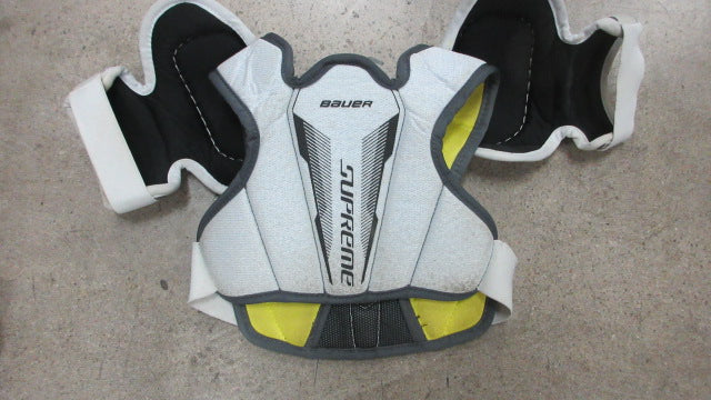 Load image into Gallery viewer, Used Bauer Supreme S170 Hockey Youth Small Shoulder Pads
