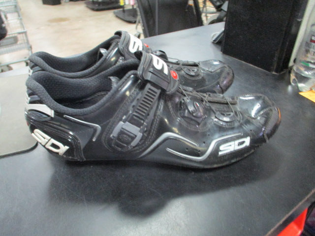 Load image into Gallery viewer, Used Sidi Size 8 Bike Shoes (NO CLIPS)

