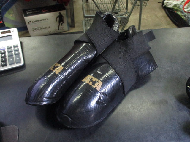 Load image into Gallery viewer, Used Macho ATA Foot Protection Pads
