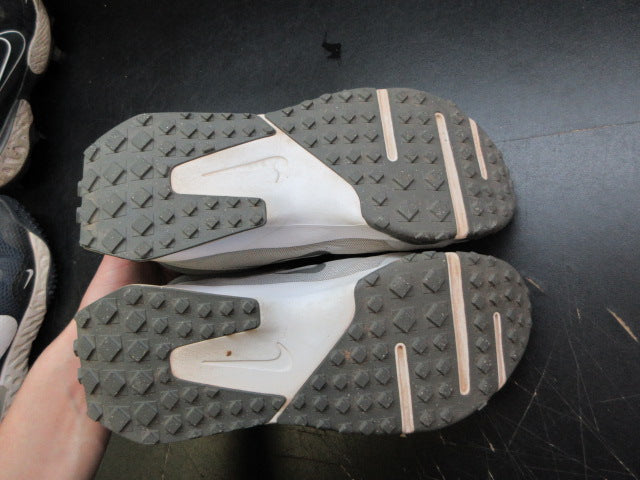 Load image into Gallery viewer, Used Nike Air Diamond Varsity Turf Baseball Shoes - Size 7
