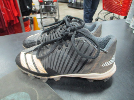 Used Adidas Icon MD Size 1.5 Cleats