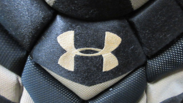 Load image into Gallery viewer, Used Under Armour Senior Chest Protector - 15.5&quot;
