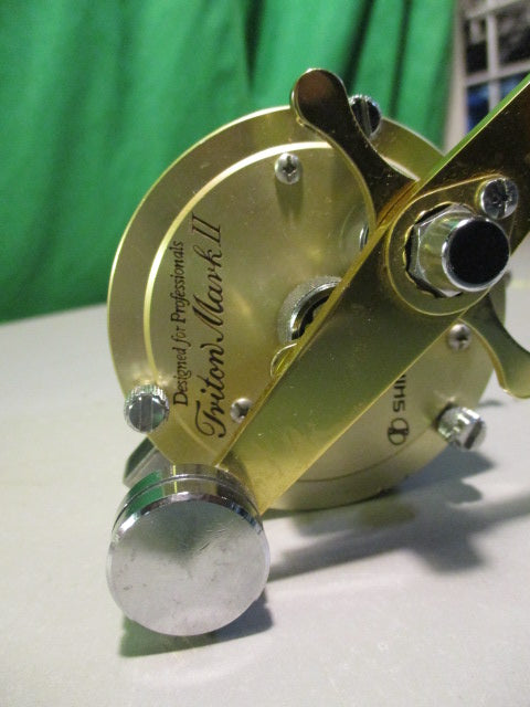 Load image into Gallery viewer, Used Shimano Designed For Professionals Triton mark II Gold FISHING REEL
