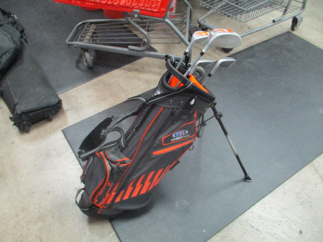 Load image into Gallery viewer, Used US Kids DV3 WT-20s Junior Set Driver,Hybrid,7 Iron, PW, Driver Dented - RH
